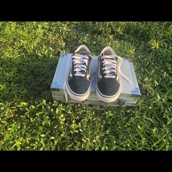 Vans - Picture 7 of 8